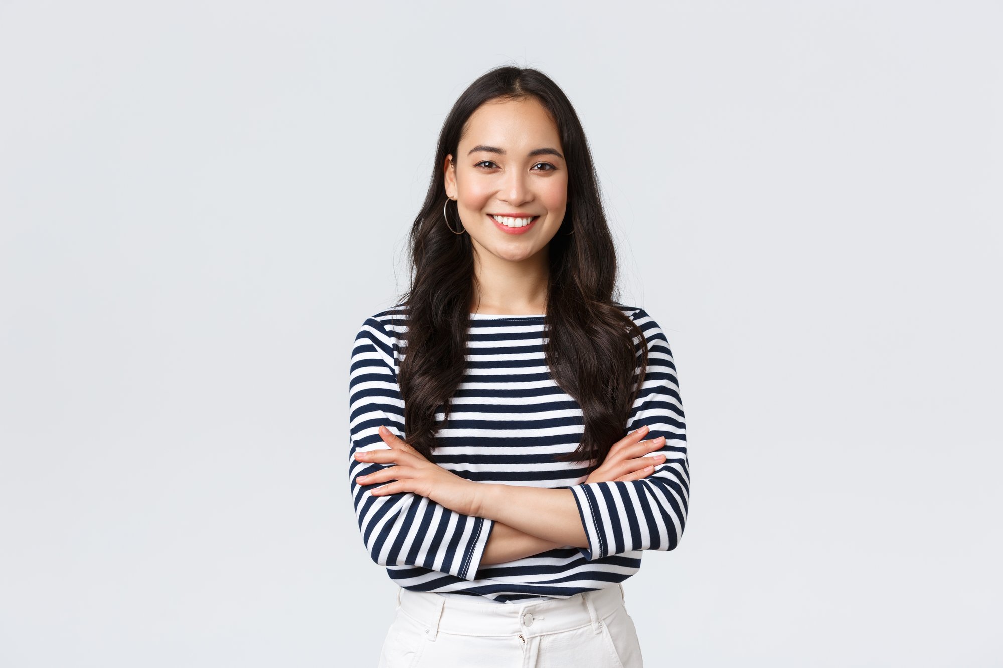 lifestyle-people-emotions-casual-concept-confident-nice-smiling-asian-woman-cross-arms-chest-confident-ready-help-listening-coworkers-taking-part-conversation